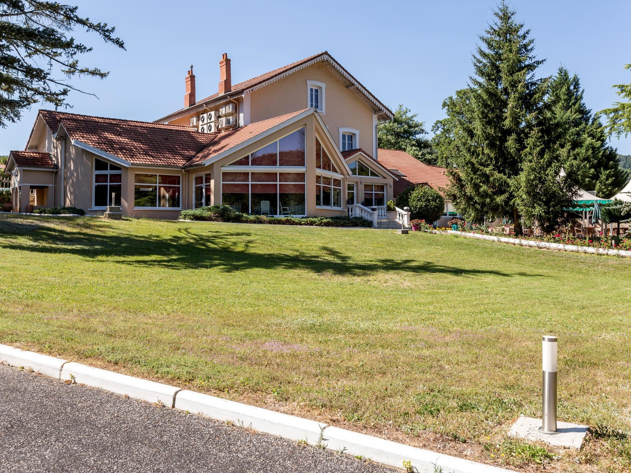 Logis Hotel Les Cedres Bleus Aurec-Sur-Loire エクステリア 写真